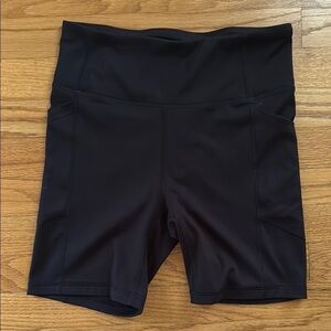 Avia Women S 4-6 Black Fitted Bike Shorts Side Pockets Wide Waistband